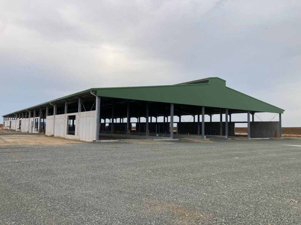 BCG BREGE CONSTRUCT - lucrari constructie ferma zootehnica